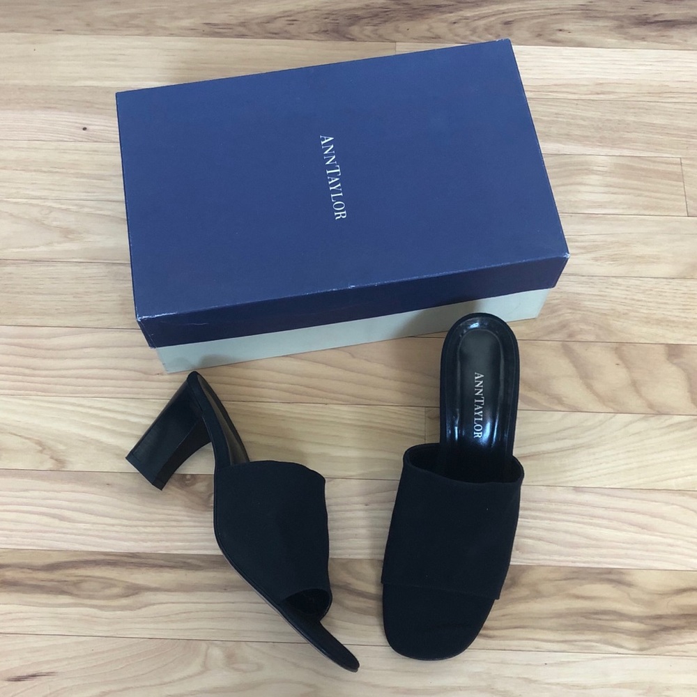 Ann Taylor Greenwich Black Stretch Canvas Slide